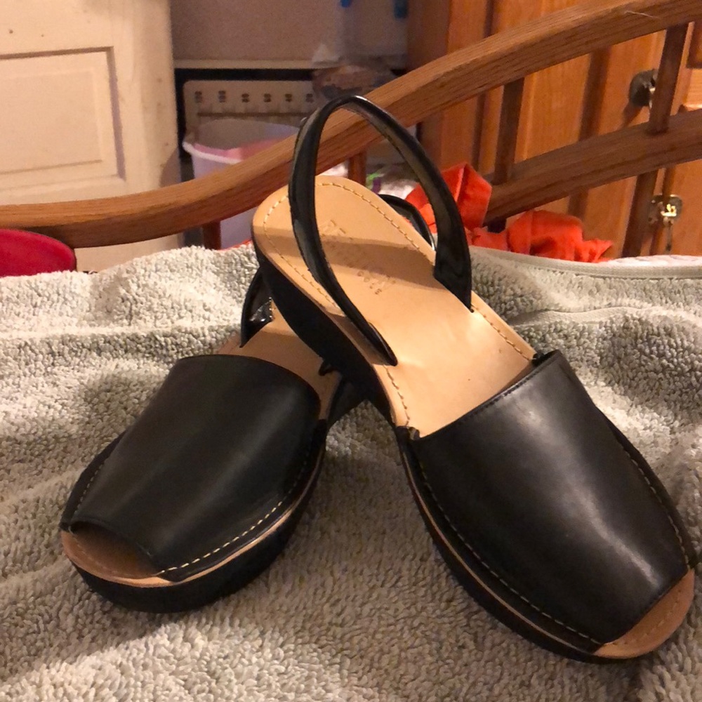 Kenneth Cole Reaction sandals wedges,size 6 1/2